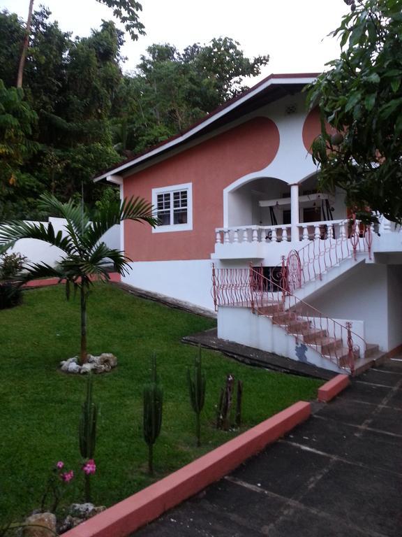 Polish Princess Guest House Port Antonio Exterior photo